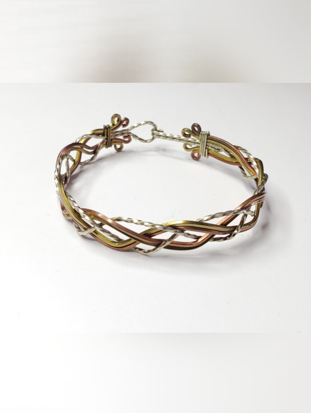 Vtg. Tri-color Metal Braided Wire Bracelet